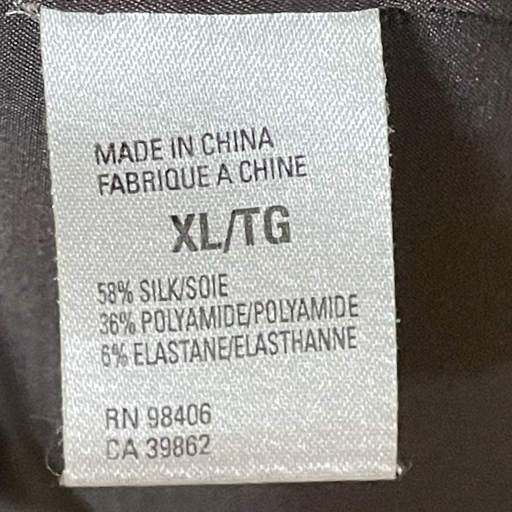 ✨SOLD-Theory Silk Blend Scalloped Button Down Blouse - Picture 7 of 10